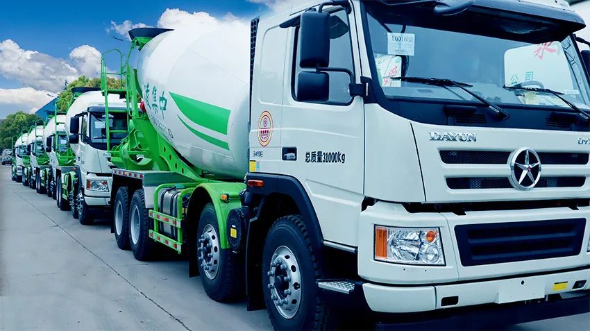 行家客戶一年內(nèi)入手幾十臺(tái)凌宇車 這次又看中“凌云”組合！