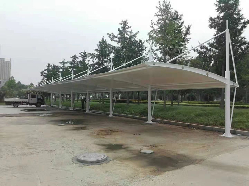 車棚膜結構