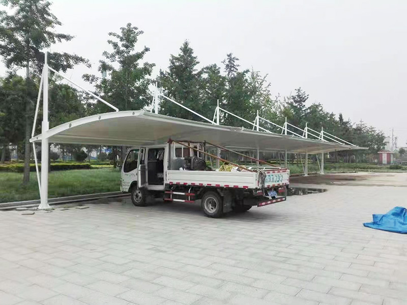 車棚膜結構